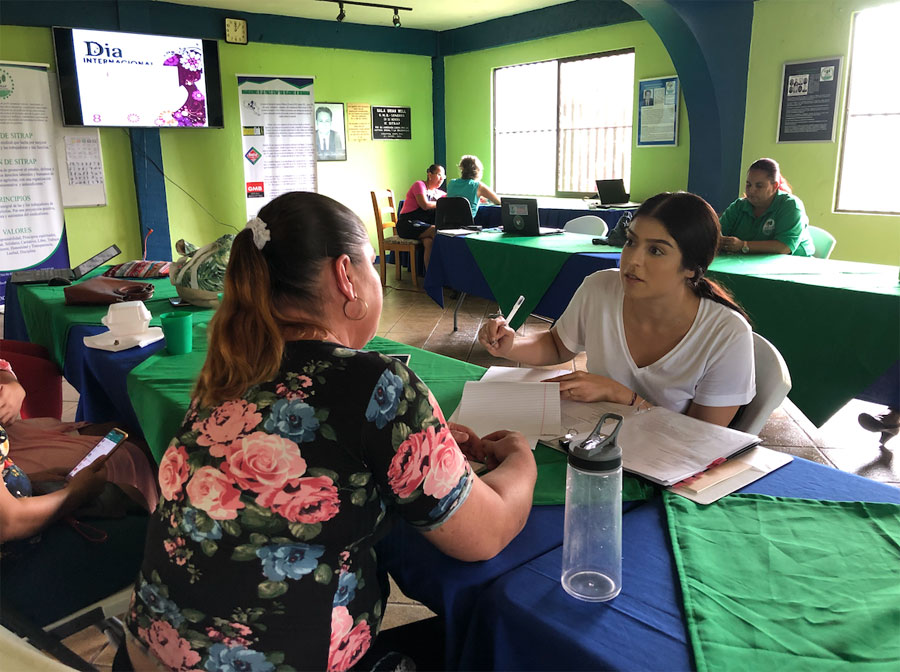 IHRC student Bianca Bonjean in Costa Rica, prior to the COVID-19 sequestration.